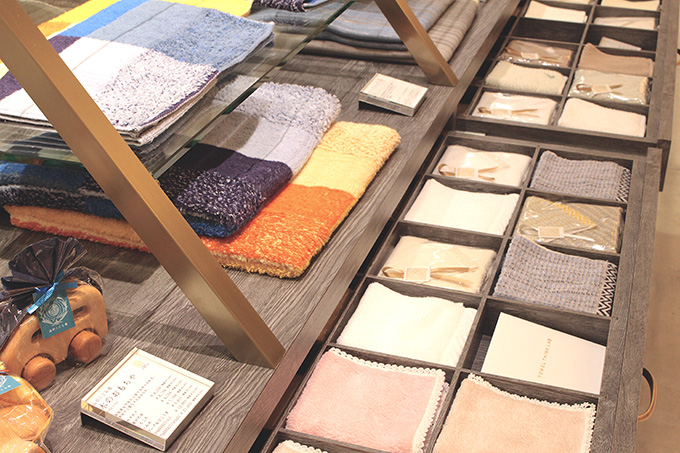 「TOWEL THINK LAB」